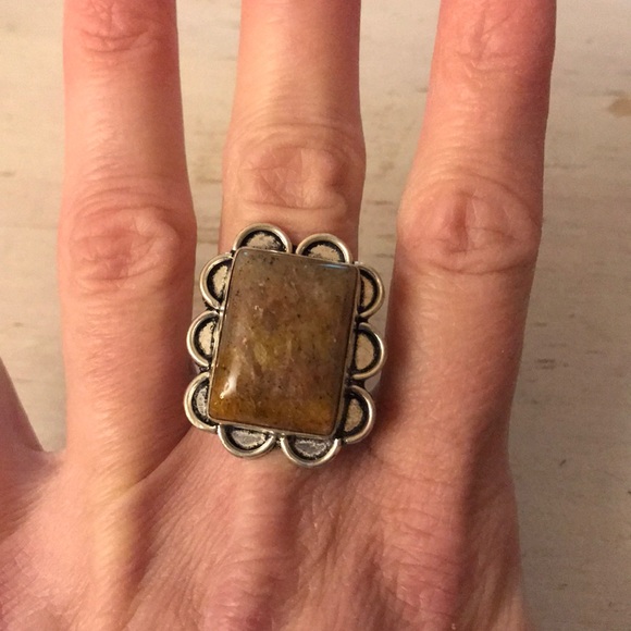 Sterling silver ring size 9 - Picture 1 of 2